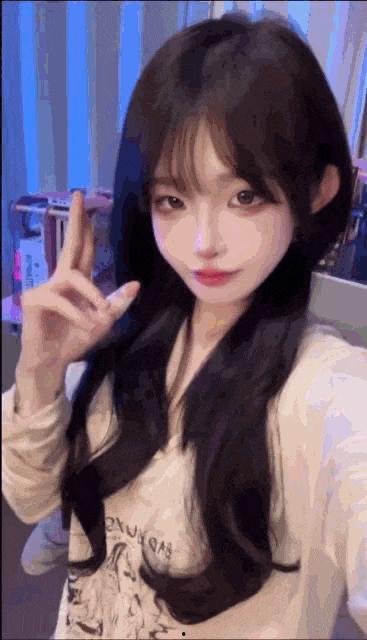 网红coser小惠吃瓜,揭秘娱乐圈幕后真相  第2张